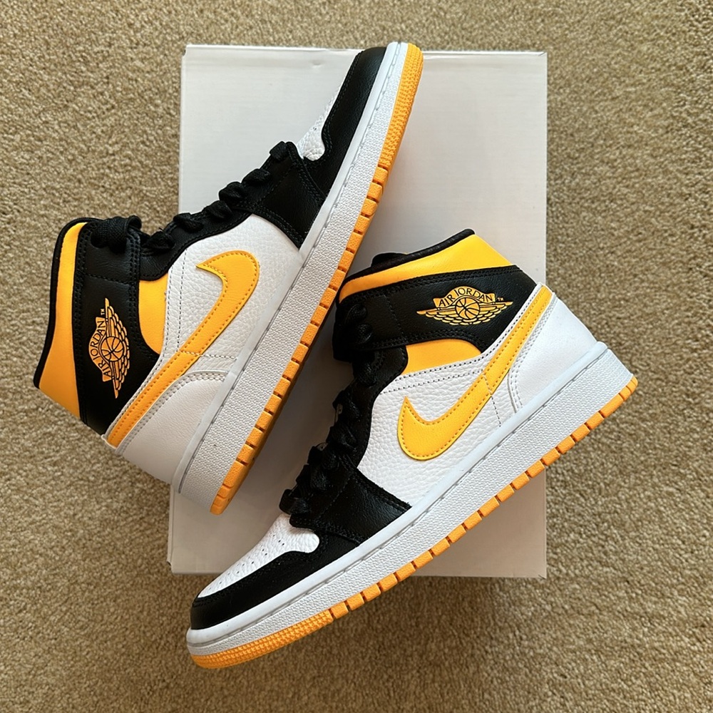 Nike Jordan 1 SE